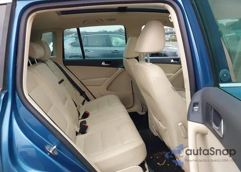 2017 Volkswagen Tiguan 2.0T Wolfsburg Edition из США, поврежденный, VIN WVGSV7AX0HK008691